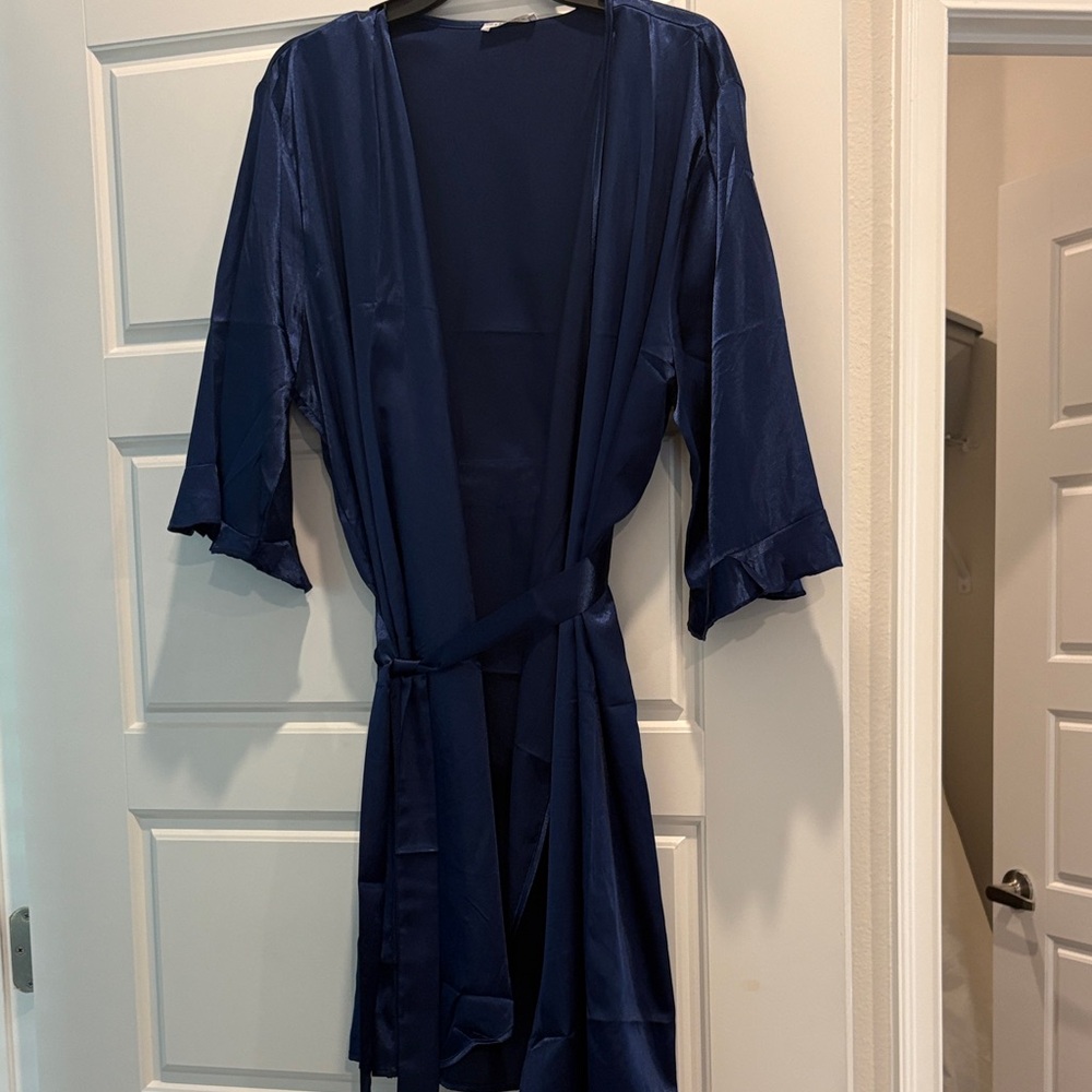 Elegant Navy Blue Women's Robe
